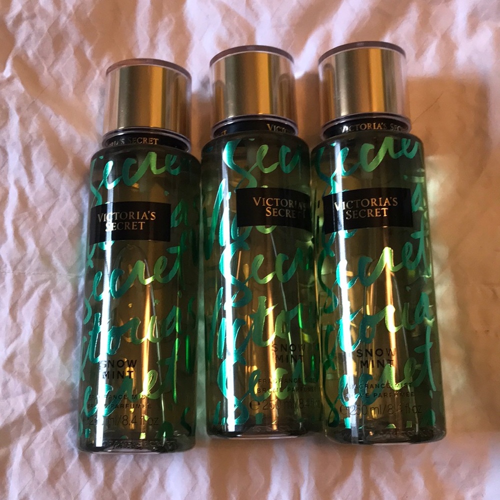 Victoria’s Secret snow mint body spray